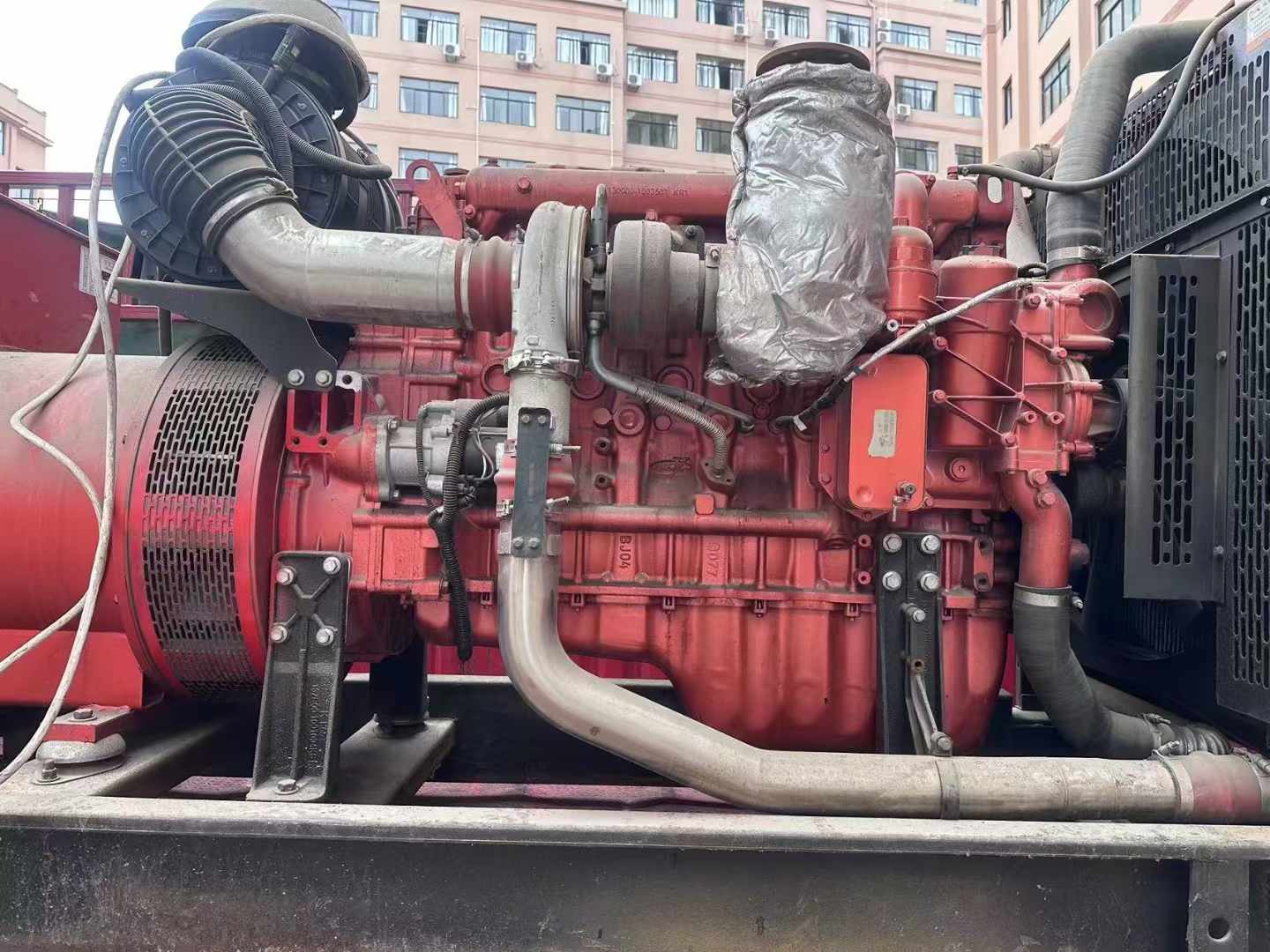 东胜如何选择适合 600kW 柴油发电机组的过载保护器？