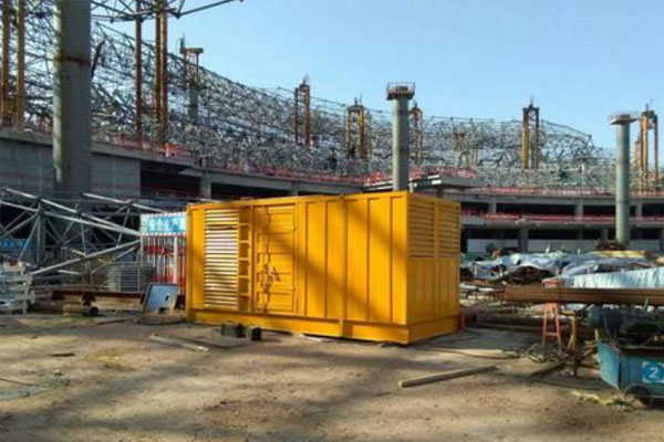 东胜发电机出租如何判断空气滤清器是否需要更换？