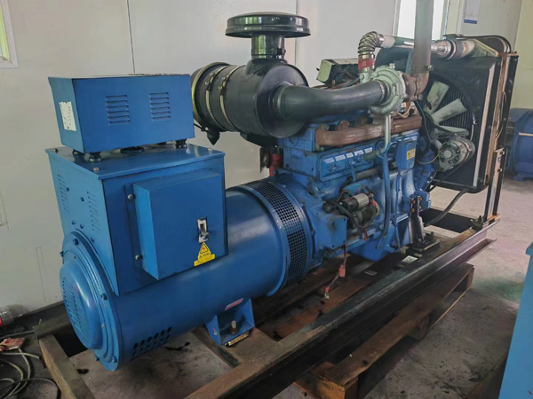 东胜100kW柴油发电机组使用多级机油有哪些优缺点？
